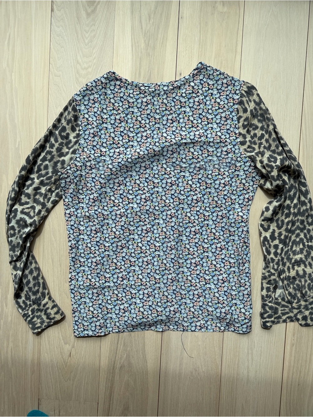 Equipment Blue floral and animal print silk Long-Sleeve Blouse